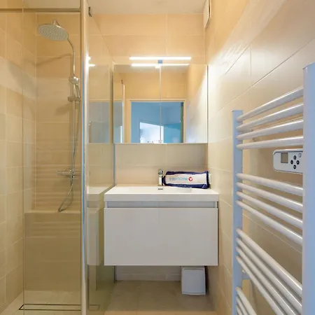 L'open-12 By Interhome Fréjus